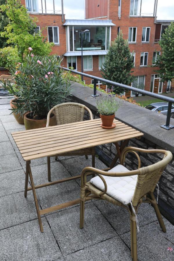 B&B De Zwanebloem Amsterdam Bagian luar foto