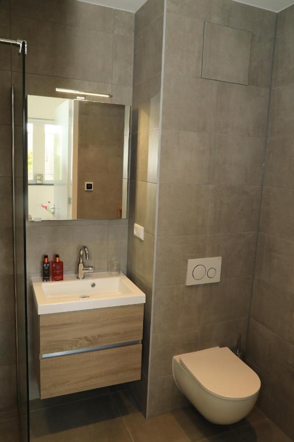 B&B De Zwanebloem Amsterdam Bagian luar foto